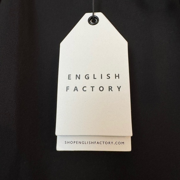 NWT English Factory Feather Edge Puff Sleeve Top - Picture 8 of 10